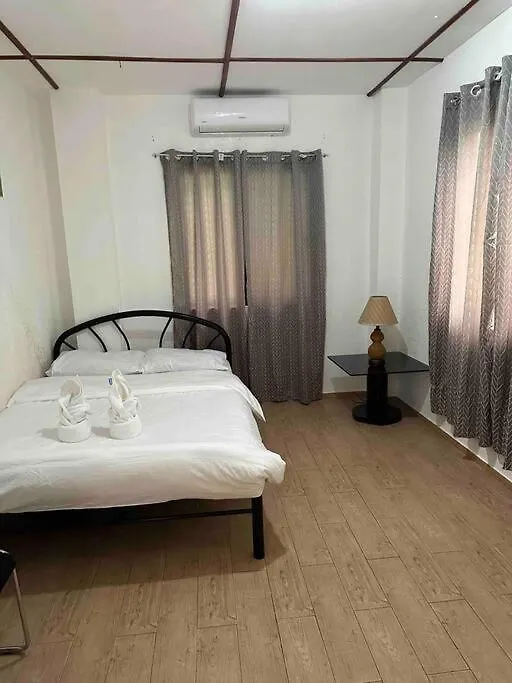 Apartment Alona Park Residence - 3 Bedroom Apartment- Alex And Jesa Unit Panglao Philippines